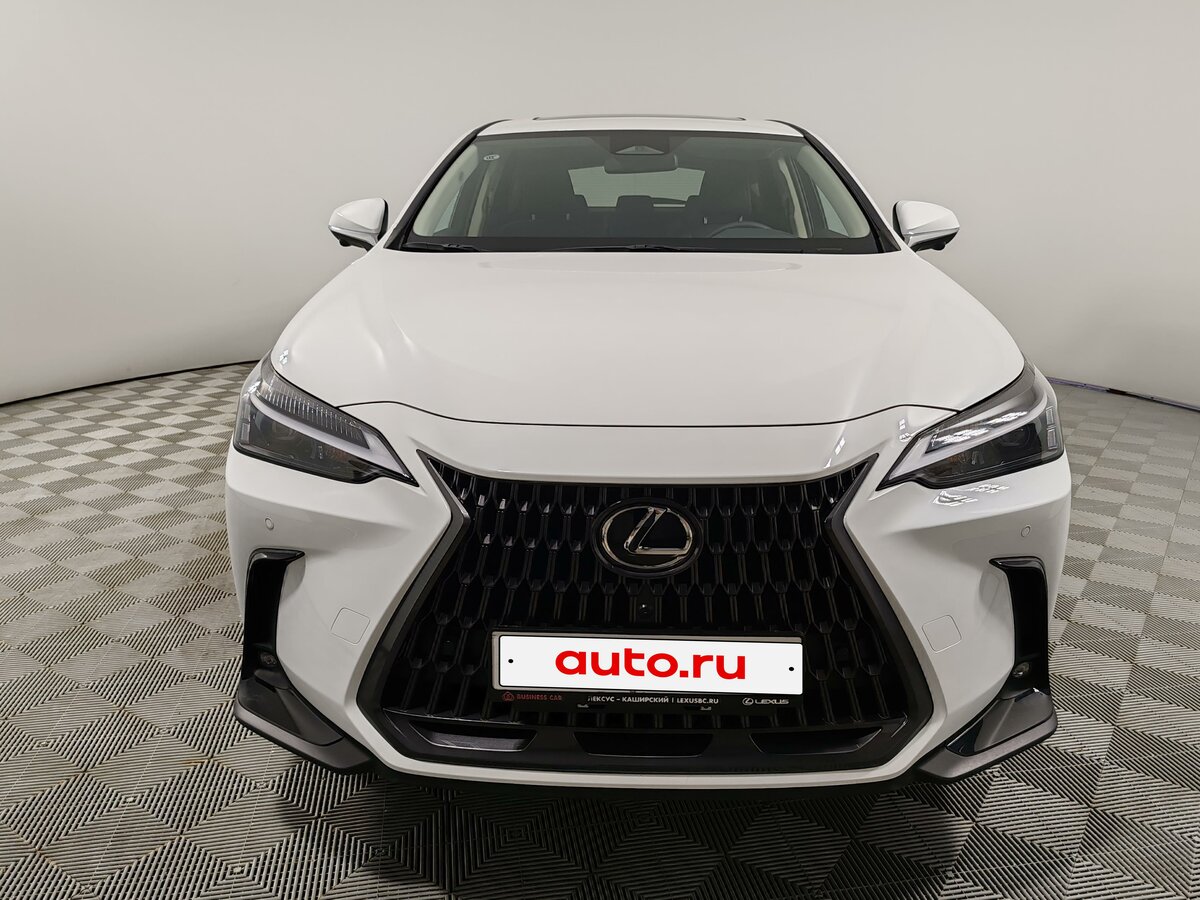 Lexus NX 200 II