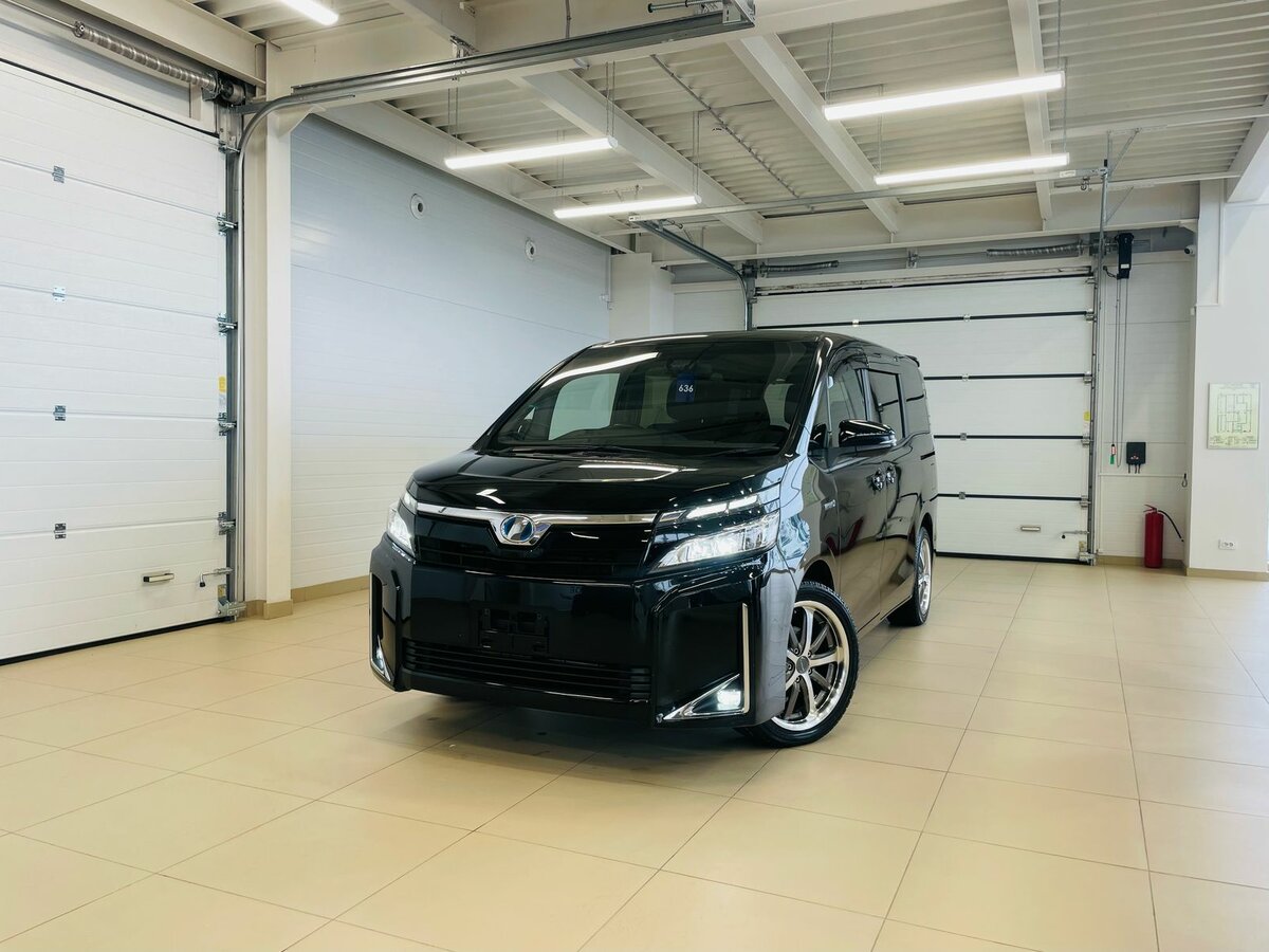 Toyota Voxy III (R80) Рестайлинг