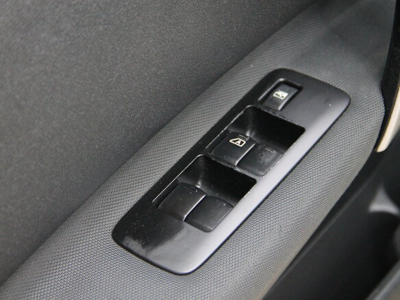 2011 Nissan Qashqai I Рестайлинг, белый - вид 23