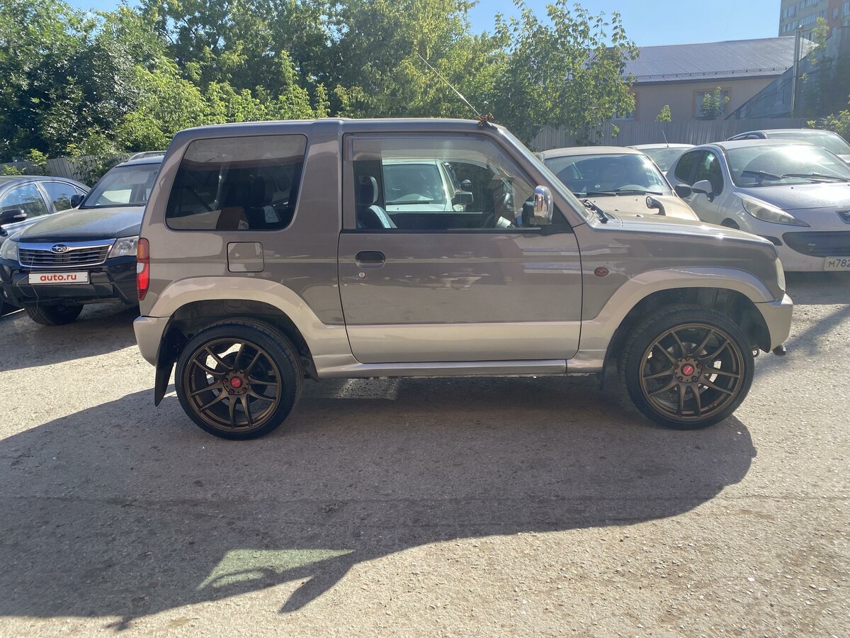 Купить б/у Mitsubishi Pajero Mini II 0.7 AT (64 л.с.) бензин автомат в ...