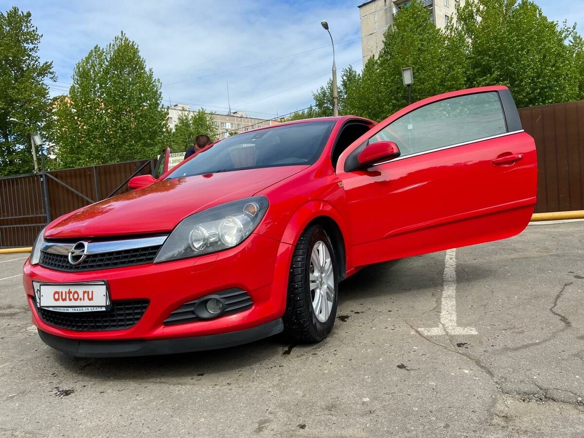 Купить б/у Opel Astra H Рестайлинг GTC 1.8 AT (140 л.с.) бензин автомат ...
