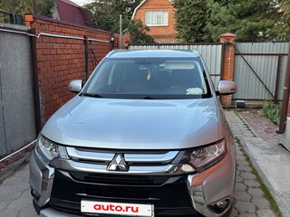 2018 Mitsubishi Outlander III Рестайлинг 2, серебристый, 1920000 рублей, вид 1