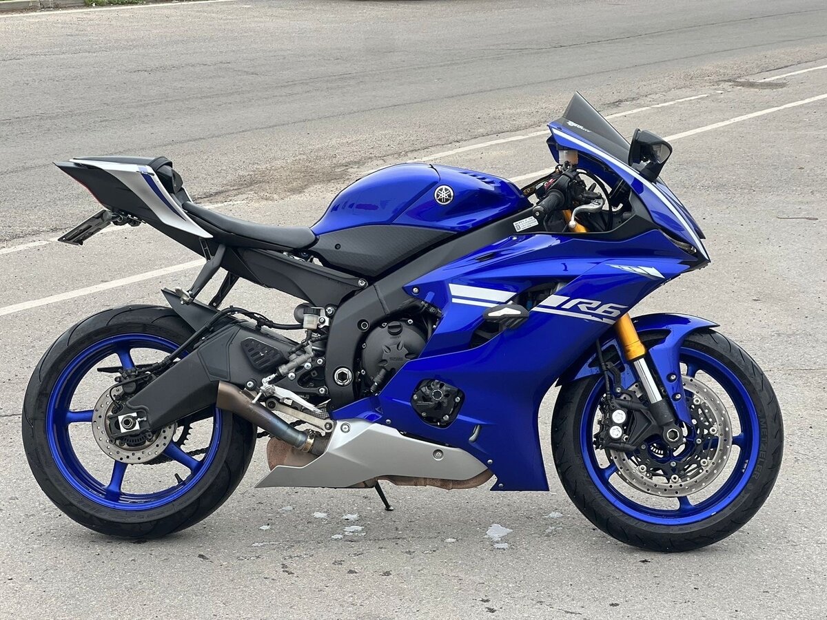 Yamaha YZF R6 6 2017 ID 1123857978