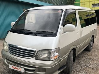Toyota van cheap 2000 model