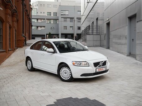 Kupit B U Volvo S40 Ii Restajling 1 6 Mt 100 L S Benzin Mehanika V Moskve Belyj Volvo S40 Ii Restajling Sedan 11 Goda Na Avto Ru