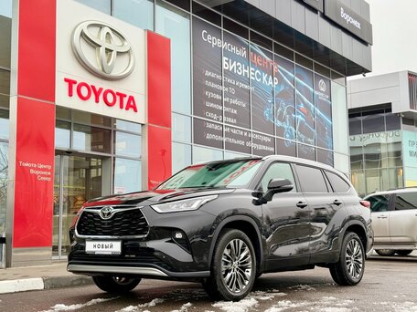 2025 Toyota Highlander IV (XU70), чёрный, 5790000 рублей, вид 1