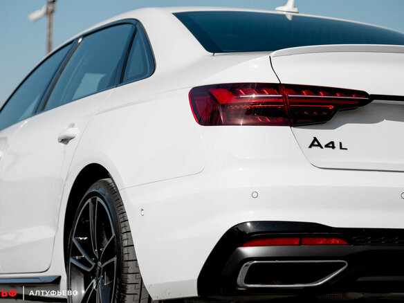 2025 Audi A4 45 TFSI Long V (B9) Рестайлинг, белый, 6100000 рублей - вид 19