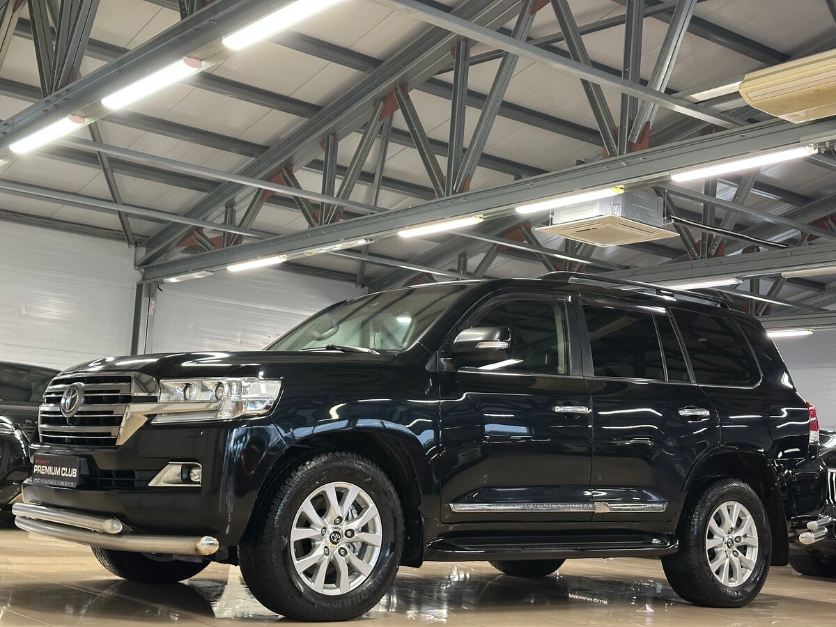Toyota Land Cruiser 200 Series Рестайлинг 2