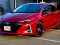 2018 Toyota Prius IV Рестайлинг (XW50), красный, 2700000 рублей - вид 3