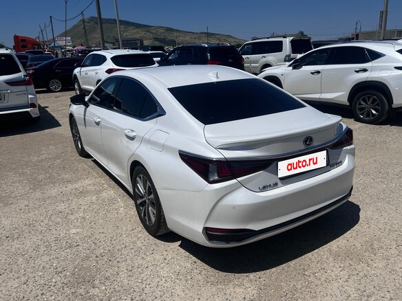 2019 Lexus ES 250 VII, белый, 3600000 рублей - вид 6
