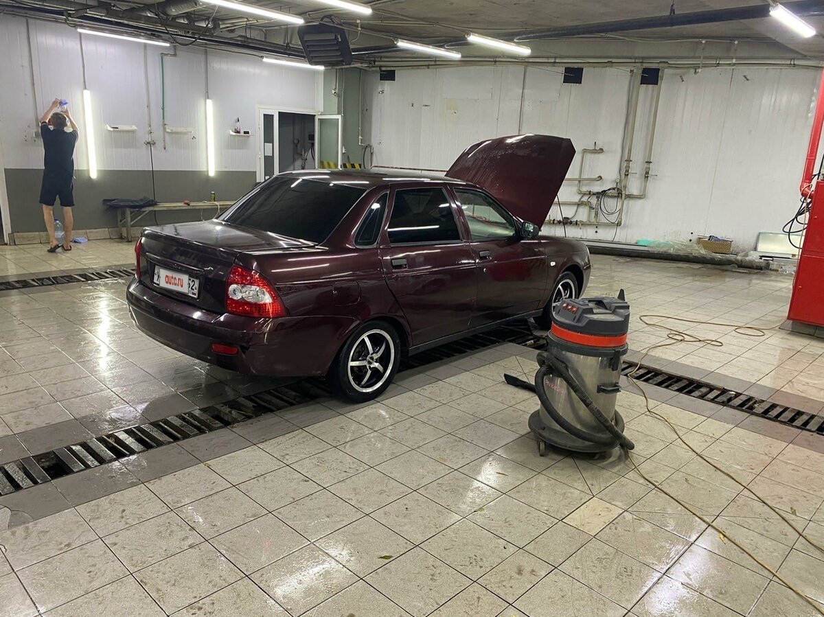 Гниет пол на приоре