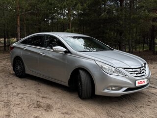 2010 Hyundai Sonata VI (YF), серебристый, 1100000 рублей, вид 1