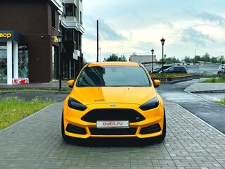 2012 Ford Focus ST III, жёлтый, 1399000 рублей, вид 1