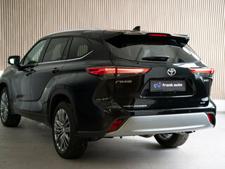 2025 Toyota Highlander IV (XU70), чёрный, 5300000 рублей, вид 4