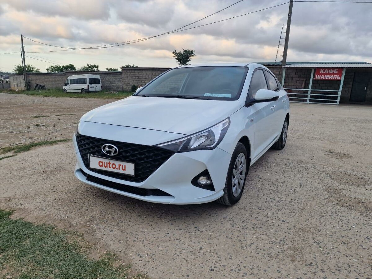 Купить б/у Hyundai Solaris II 1.6 AT (123 л.с.) бензин автомат в ...