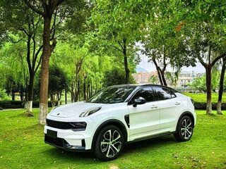2020 Lynk & Co 05, белый, 1850555 рублей, вид 1