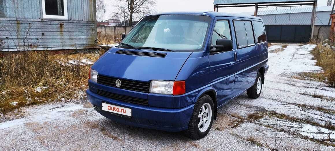 1992 Volkswagen Caravelle T4, синий