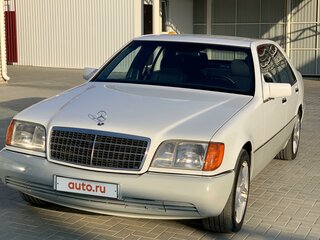 1991 Mercedes-Benz S-Класс 300 III (W140), белый, 2550000 рублей, вид 1