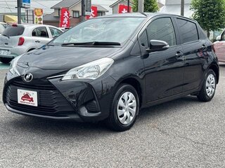 2019 Toyota Vitz III (XP130) Рестайлинг 2, чёрный, 790000 рублей, вид 1