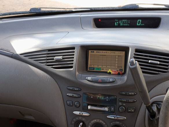 2002 Toyota Prius I Рестайлинг (XW10), белый, 450000 рублей - вид 10