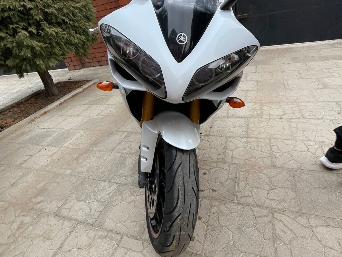 Yamaha YZF R1 6 2007 ID 4132656