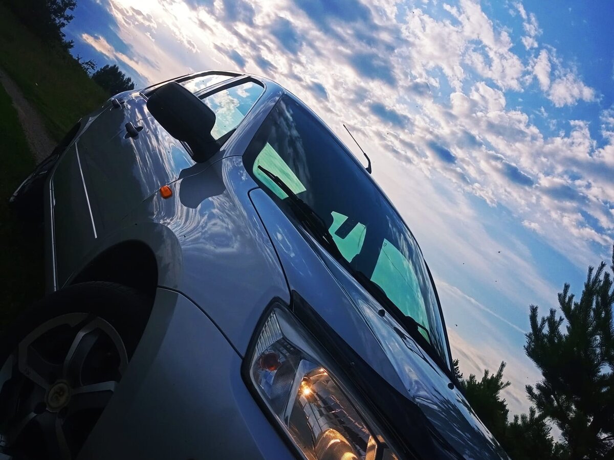 Купить б/у Lada (ВАЗ) Granta I 1.6 AT (98 л.с.) бензин автомат в ...