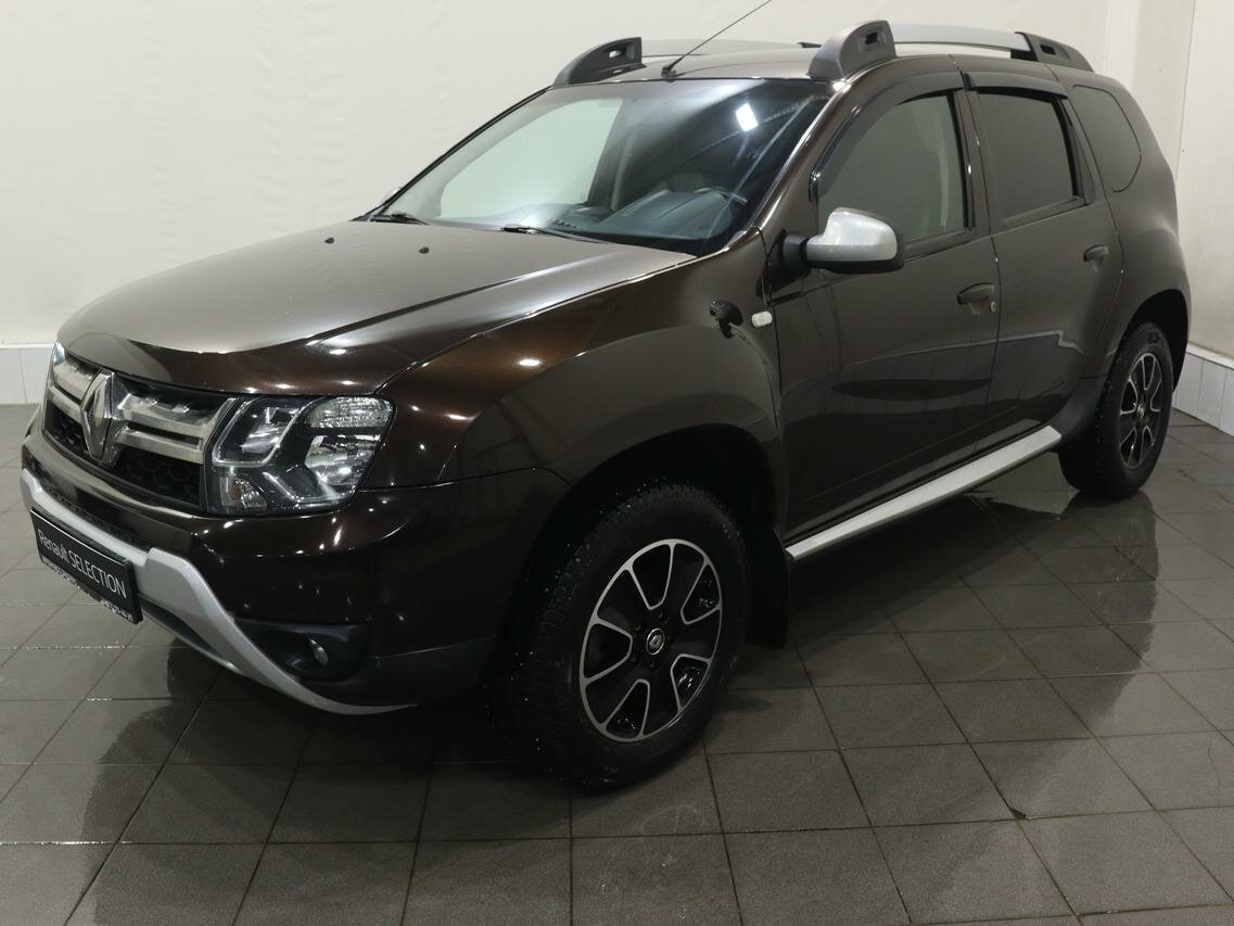 Купить б/у Renault Duster I Рестайлинг 2.0 MT (143 л.с.) 4WD бензин ...