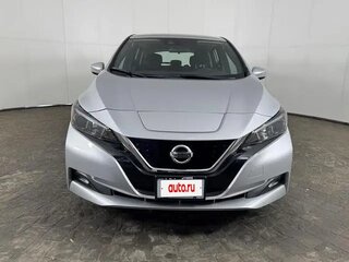 2022 Nissan Leaf II (ZE1), серебристый, 1650000 рублей, вид 1