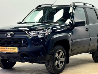 2023 Lada (ВАЗ) Niva I Рестайлинг (Travel), зелёный, 999000 рублей, вид 1