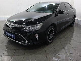 2017 Toyota Camry VII (XV50) Рестайлинг, чёрный, 1839000 рублей, вид 1