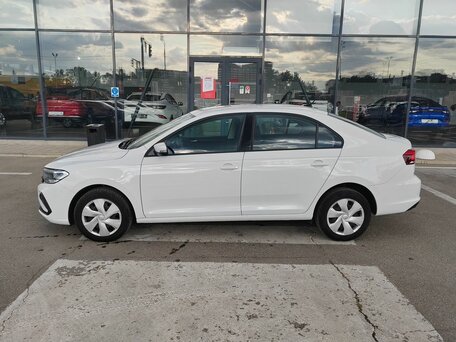 Volkswagen Polo 2020 665 000 450 2020