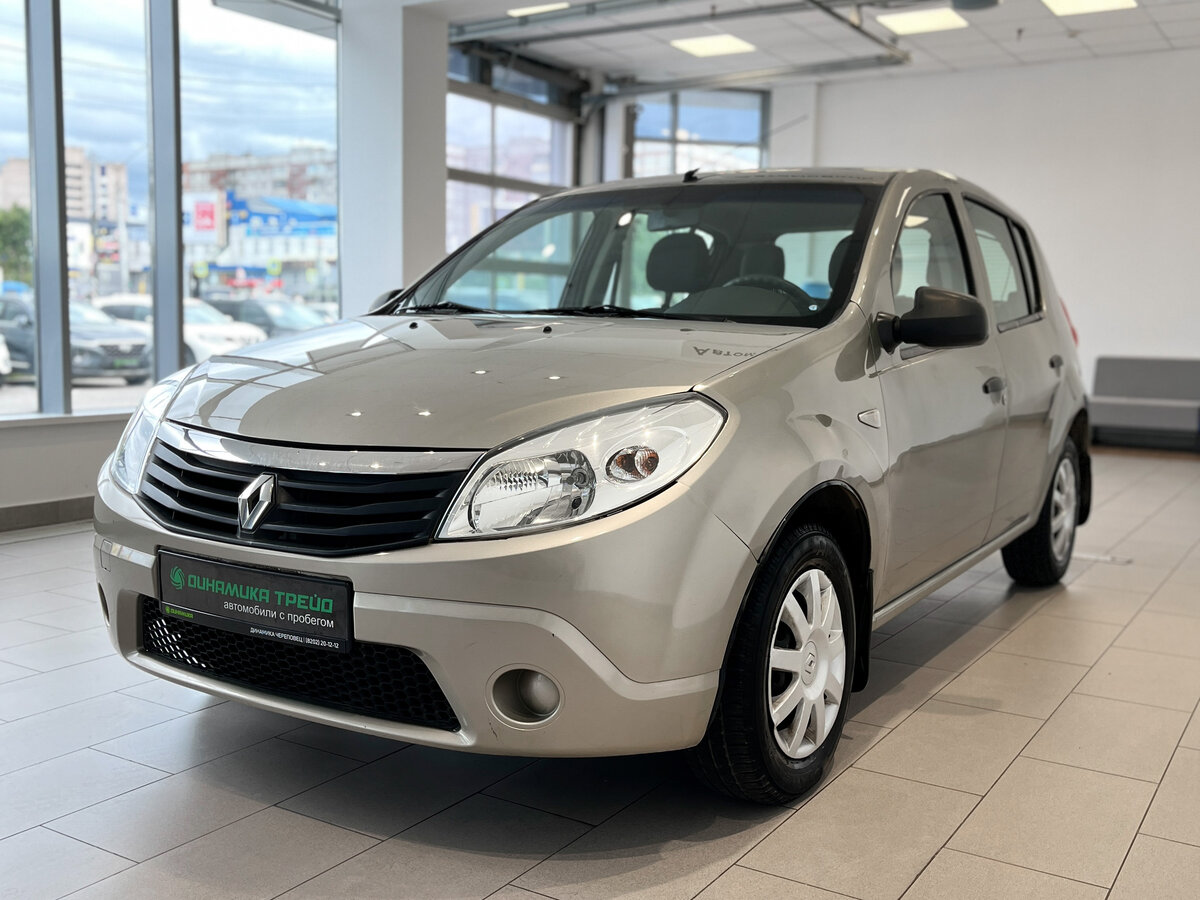 Купить б/у Renault Sandero I 1.4 MT (75 л.с.) бензин механика в ...