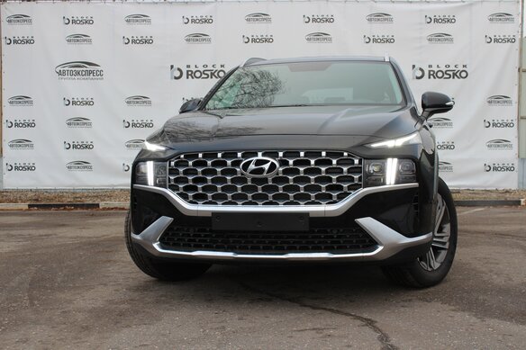 Купить б/у Hyundai Santa Fe IV Рестайлинг 2.5 AT (180 л.с.) 4WD бензин ...