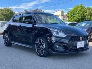 2022 Suzuki Swift V, чёрный, 1050027 рублей, вид 1