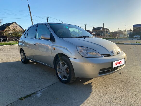 2001 Toyota Prius I Рестайлинг (XW10), серебристый, 390000 рублей - вид 1