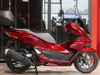2021 Honda PCX 125, красный, 300000 рублей, вид 1