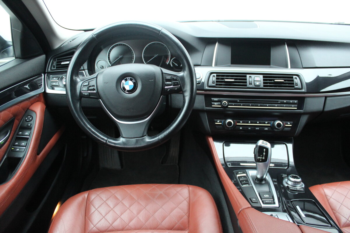 2014 BMW 5 серии 520d VI (F10/F11/F07) Рестайлинг, белый - вид 12