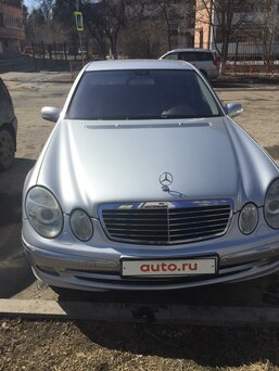 2003 Mercedes-Benz E-Класс 320 III (W211, S211), серебристый, 570000 рублей, вид 1