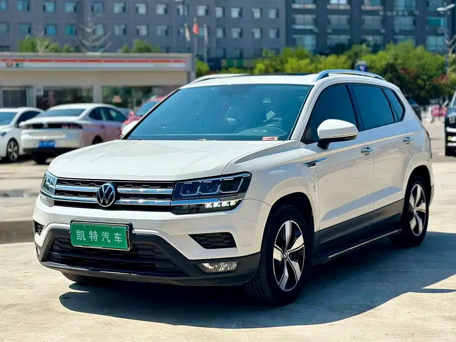 Volkswagen Tharu I