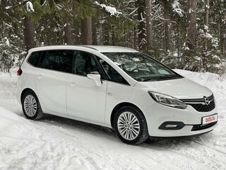 2017 Opel Zafira C Рестайлинг, белый, 1375000 рублей, вид 1