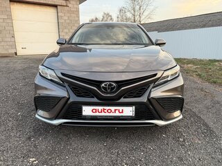 2022 Toyota Camry VIII (XV70) Рестайлинг, серый, 2499999 рублей, вид 1