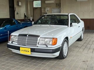 1991 Mercedes-Benz W124 300, белый, 5300000 рублей, вид 1