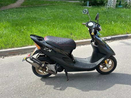 Купить б/у Honda Dio карбюратор Вариатор в Москве: чёрный 1998