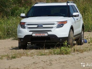 2013 Ford Explorer V, белый, 1600000 рублей, вид 1