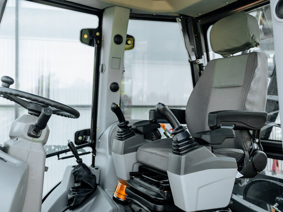 2025 Bull 4SX-F, чёрный, 6990000 рублей - вид 16