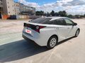 2020 Toyota Prius IV Рестайлинг (XW50), белый, 2750000 рублей - вид 8