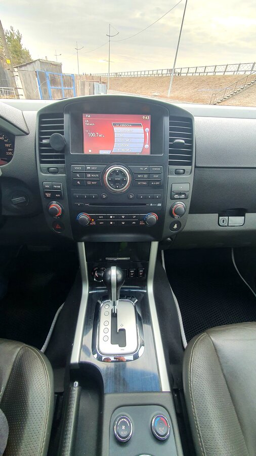 2012 Nissan Pathfinder III Рестайлинг, белый - вид 12