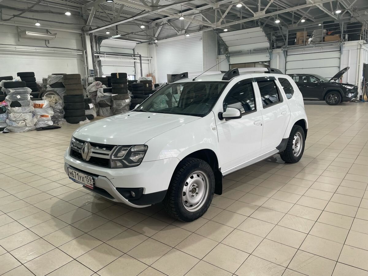 Купить б/у Renault Duster I Рестайлинг 1.5d MT (109 л.с.) 4WD дизель ...