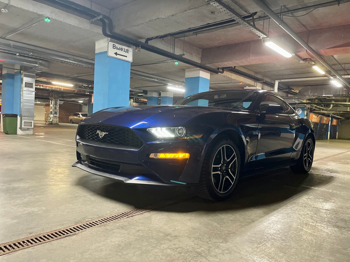 2019 Ford Mustang VI Рестайлинг, синий, 3290000 рублей - вид 2