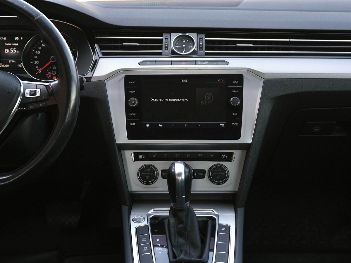 VOLKSWAGEN PASSAT - фото 10